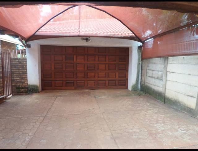 3 BEDROOM HOUSE FOR SALE IN THE ORCHARDS